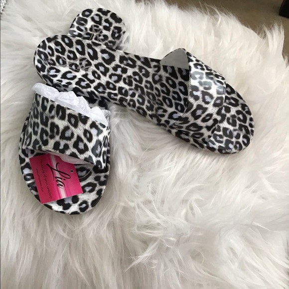 White and black Leopard/Cheetah jelly sandals!! - Picture 3 of 5